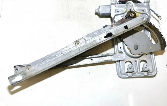 Chrysler 300M Sliding door window regulator with motor