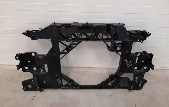 Renault Megane III Radiator support slam panel MEGANE3