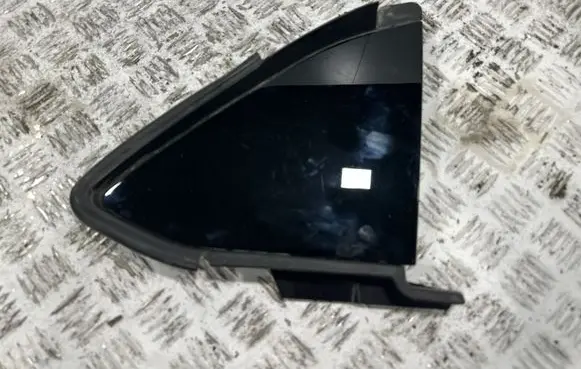 Chevrolet Corvette C8 Other front door trim element 84755878