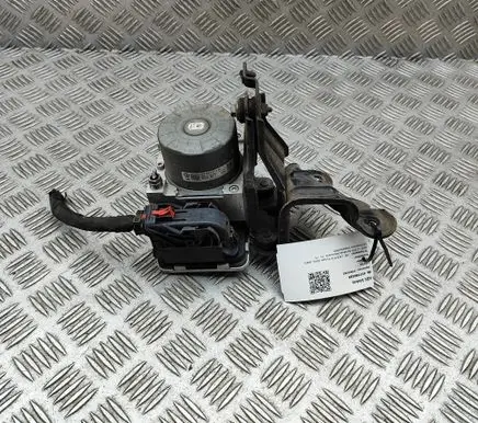 Volkswagen Caddy ABS Pump 7E0614517M