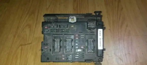 Peugeot 206 Fuse box set 9650664180 bsmb2