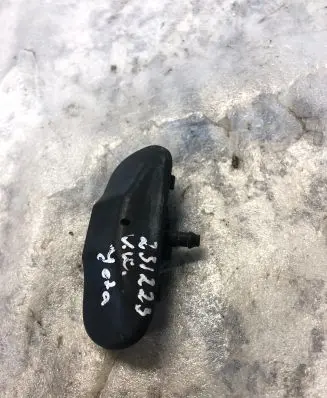 Volkswagen Jetta VI Windshield washer spray nozzle 5m0955985c