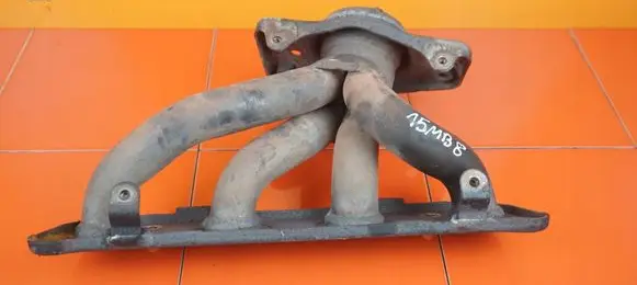 Renault Megane III Exhaust manifold M4R711