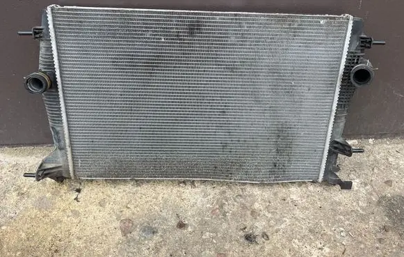 Renault Scenic III - Grand scenic III Coolant radiator 21400017R