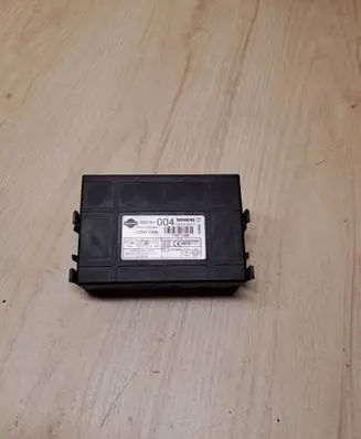 Nissan Almera Tino Comfort/convenience module 5WK48512 551BU00