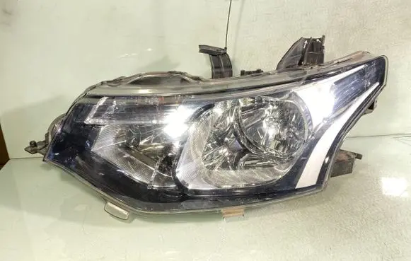 Mitsubishi Outlander Headlight/headlamp