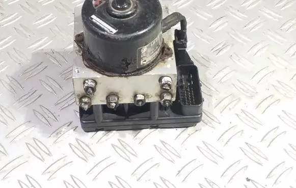 Volkswagen Golf V ABS Pump 1J0907379G HLR8M09A51 10094903403