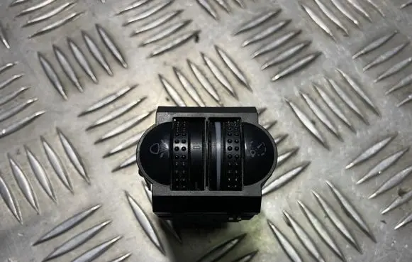 Volkswagen PASSAT B5 Headlight level height control switch 3B0941333C