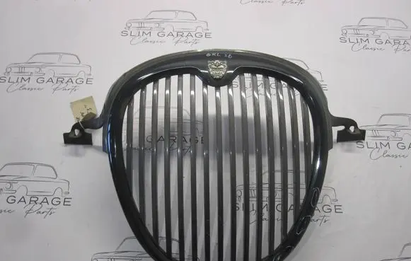 Jaguar S-Type Front grill 2R838A100AA 13940