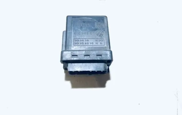 BMW 5 E39 Glow plug pre-heat relay 2246919 72rb510