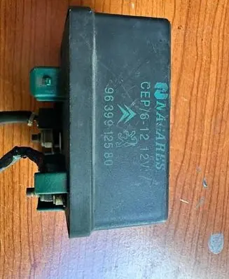 Citroen C5 Glow plug pre-heat relay 9639912580