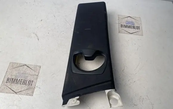 BMW 3 E90 E91 (B) pillar trim (top) 7117470