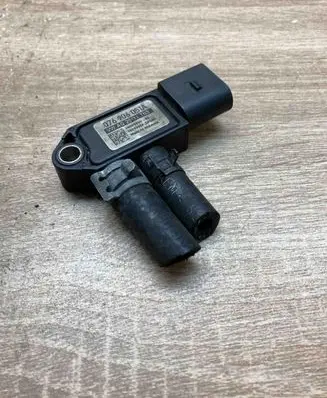 Volkswagen PASSAT B6 Exhaust gas pressure sensor 076906051A 10199904