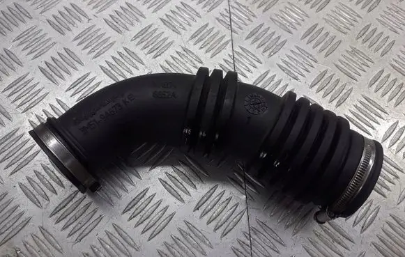 Ford Focus Air intake hose/pipe 3M51-9A673KE