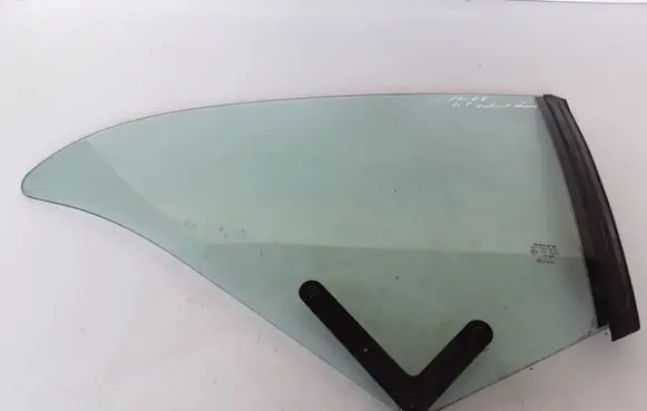 Volvo C70 Rear side window