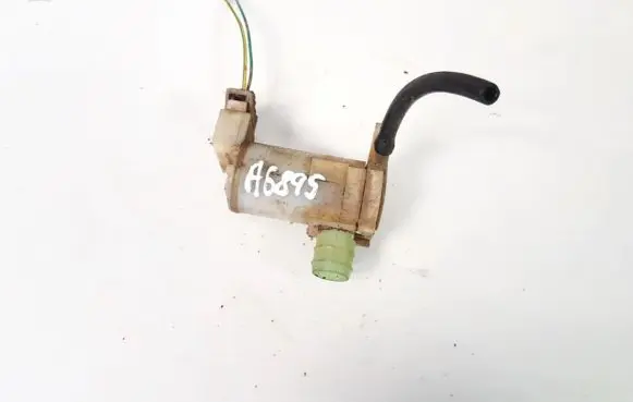 Nissan X-Trail T30 Windscreen/windshield washer pump 2224624A