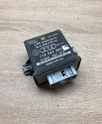 Volkswagen Touran I Light module LCM 1T0907357