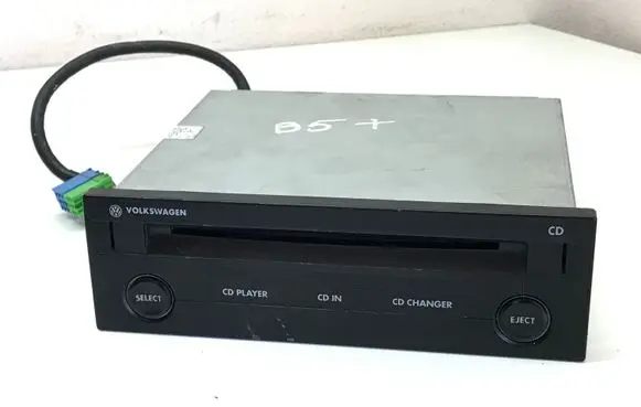 Volkswagen PASSAT B5.5 CD/DVD changer FA011730 VWZ5Z8Y2236748