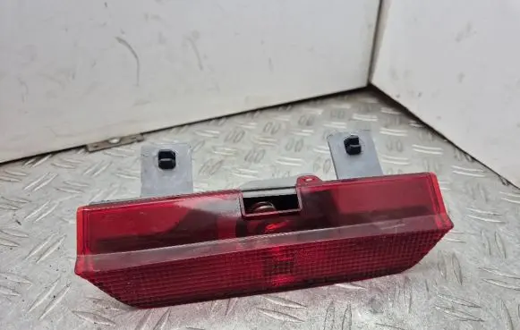 Toyota RAV 4 (XA20) Third/center stoplight T56