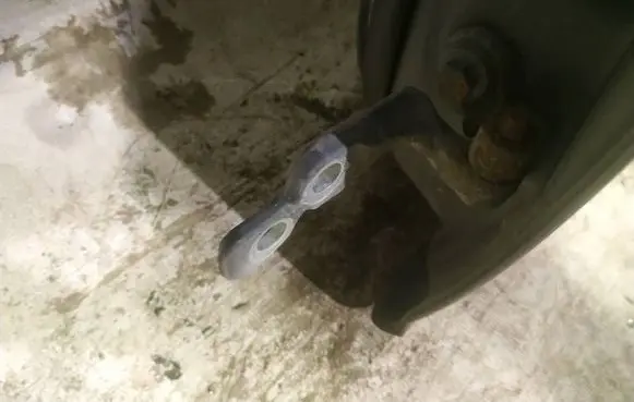Ford C-MAX I Front door upper hinge 