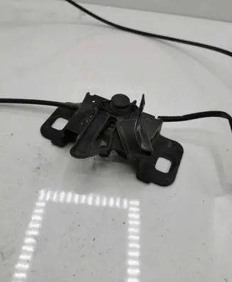 Cadillac Escalade IV Engine bonnet/hood lock/catch