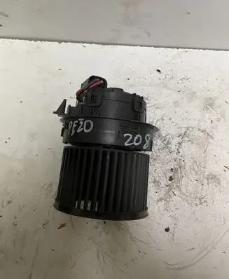Peugeot 208 Heater fan/blower T1013142J