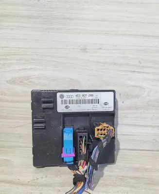 Audi A8 S8 D3 4E Comfort/convenience module 4E0907289 4E0910289A 5DK00843205