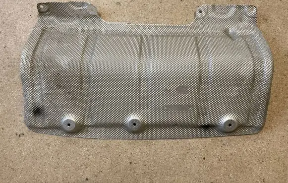 BMW M4 F82 F83 Exhaust heat shield 7241777