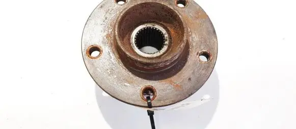 BMW 5 E39 Rear wheel hub