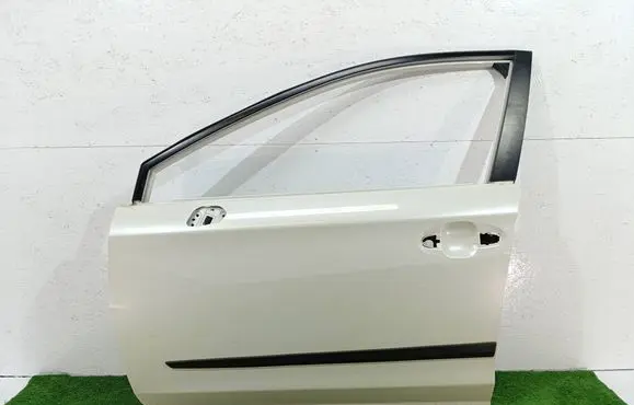 Subaru XV II Front door