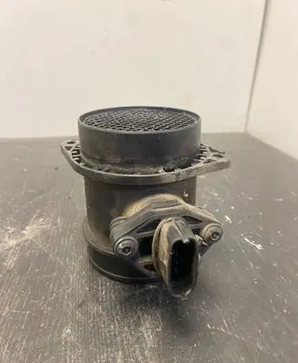 Volvo V70 Mass air flow meter 0280218108 8670112