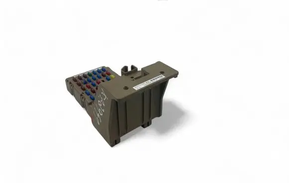 Subaru Legacy Fuse module LB100802B