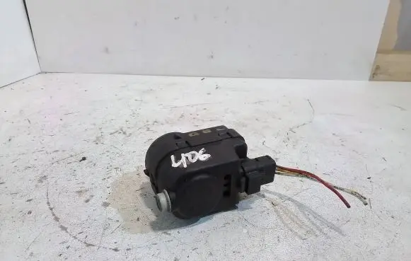 Peugeot 406 Headlight level adjustment motor 