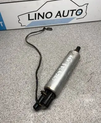 BMW 5 E39 Fuel injection high pressure pump 6767383