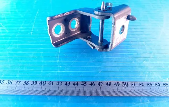 Opel Corsa F Tailgate/trunk/boot hinge