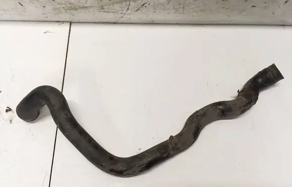 Volkswagen PASSAT B6 Engine coolant pipe/hose 