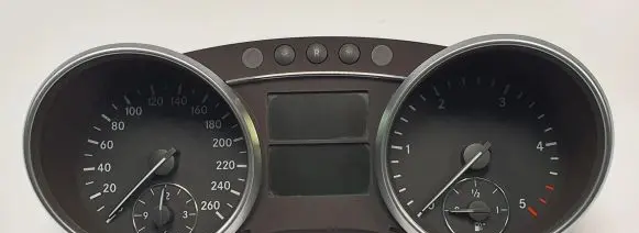 Mercedes-Benz ML W164 Speedometer (instrument cluster) A1645408947