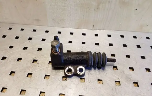 Hyundai i40 Clutch slave cylinder 