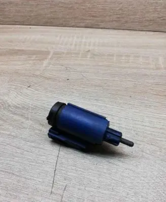 Audi A4 S4 B7 8E 8H Brake pedal sensor switch 8E0927189 19322005