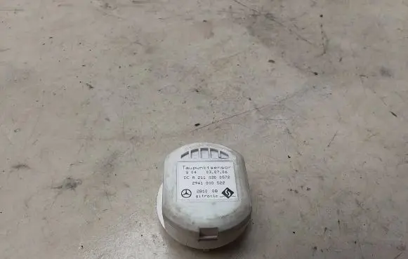 Mercedes-Benz B W245 Interior temperature sensor A2118300572