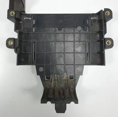 Land Rover Freelander 2 - LR2 Engine control unit holder 6G92-12A692-A