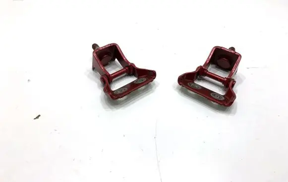 Suzuki Swift IV Tailgate/trunk/boot hinge 