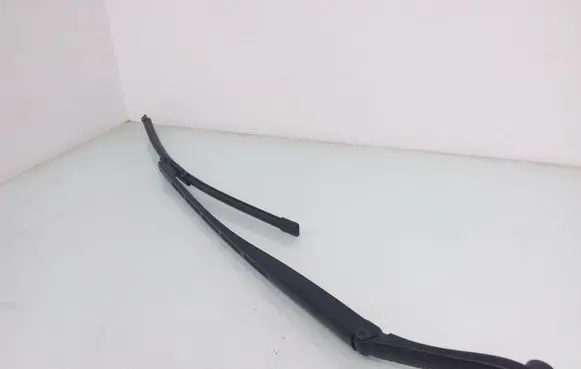 Citroen C5 Windshield/front glass wiper blade 9683835880