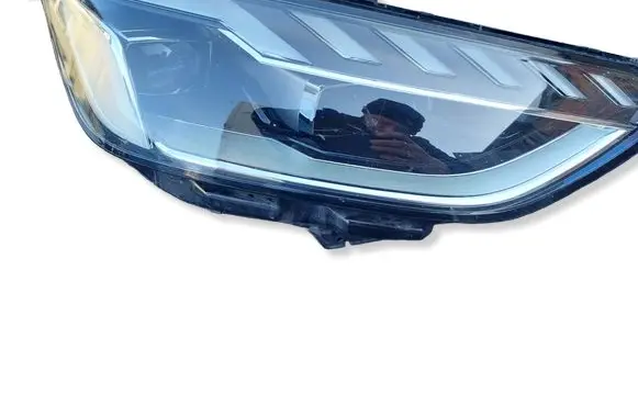 Audi A4 S4 B9 8W Headlight/headlamp 8W0941034D
