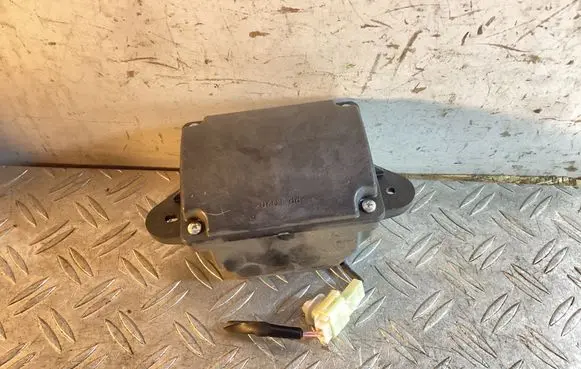 Lexus IS III XE30 Panel speaker 8615053020