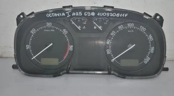 Skoda Octavia Mk1 (1U) Speedometer (instrument cluster) 1U0920811F 1100801460