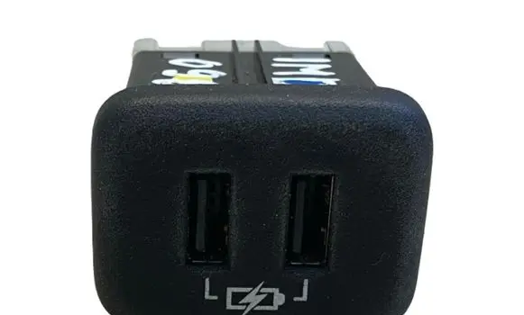 Opel Insignia B USB socket connector 13598459 00001005183