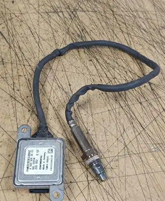 Mercedes-Benz C W205 Lambda probe sensor A0009053503