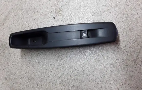 Renault Megane III Electric window control switch