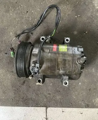 Audi A6 S6 C4 4A Air conditioning (A/C) compressor (pump)
